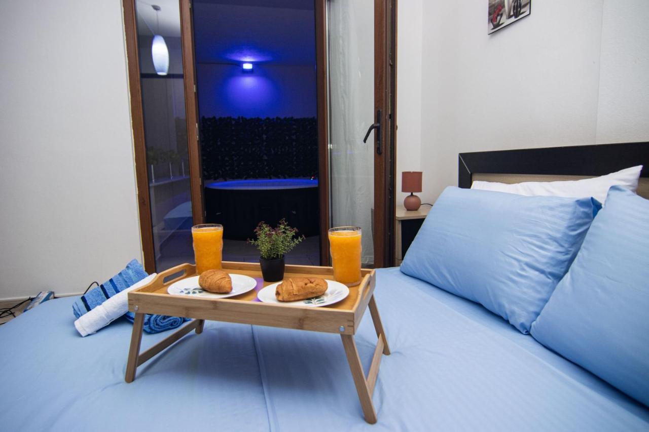 Amazing Paradise Sensation 2 Bedroom Luxury Apartment With A Jacuzzi Драч Екстериор снимка